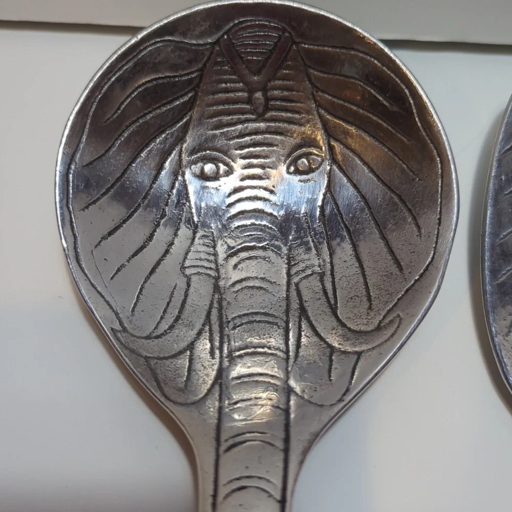 Elephant Salad Serving Set of 2
